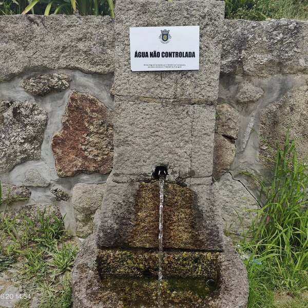 Fontanário da Av. de Sequeiros 2