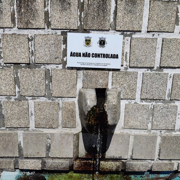 Fontanário da Av. Padre Francisco Barbosa Queirós 3