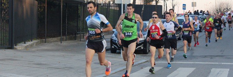 Centenas de participantes na Corrida São Silvestre