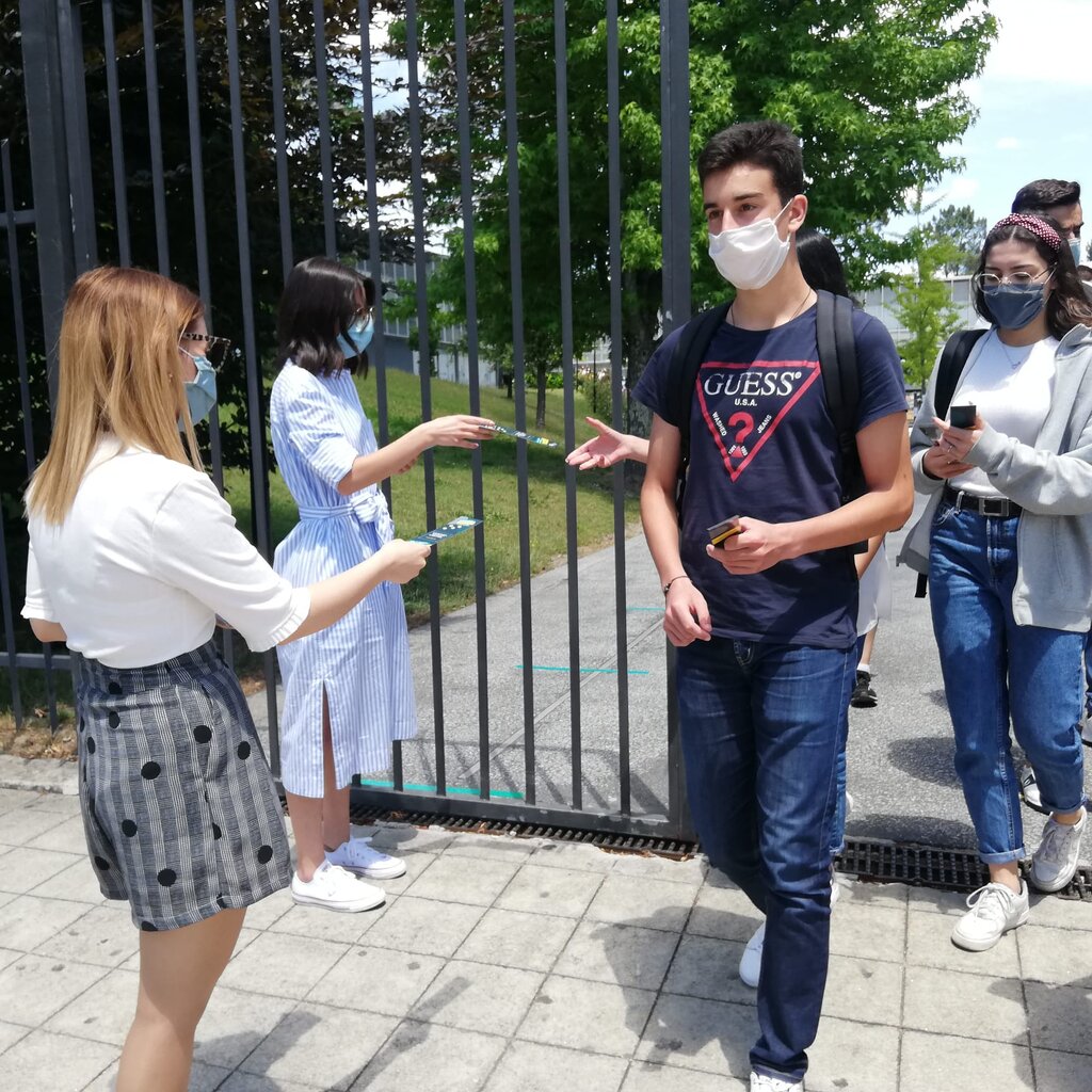 Sensibilização junto dos jovens para o uso de máscara