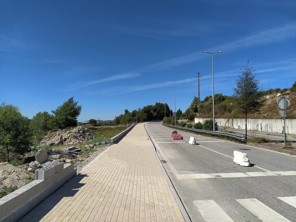 Percursos pedonais entre o Complexo Desportivo e o Parque Urbano