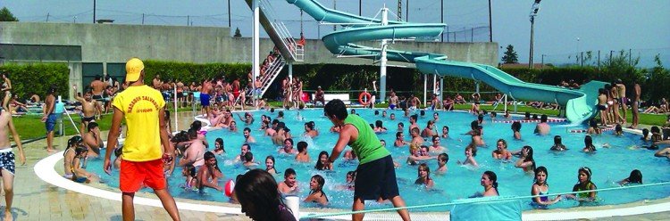 Piscinas Exteriores até 15 de setembro