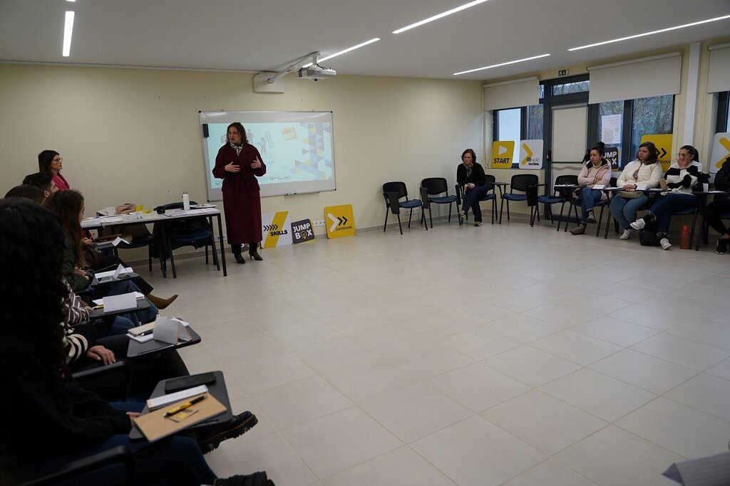 Jump Box para jovens dos 18 aos 35 anos