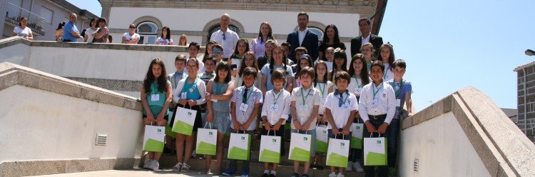 Pequenos Deputados Grandes Ideias juntou mais de 30 alunos