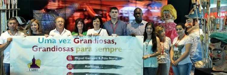 Festa do Senhor dos Aflitos em destaque na Loja de Turismo do Aeroporto