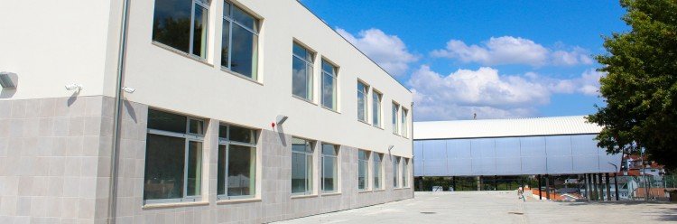 Sete novos Centros Escolares abrem as portas