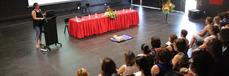“Ajudar a Educar” para pessoal não docente