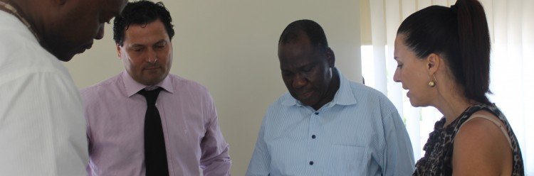 Empresários da Colômbia e de Moçambique visitaram região
